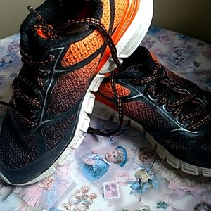 👟  Fila ORANGE BOYS TENNIS SHOES